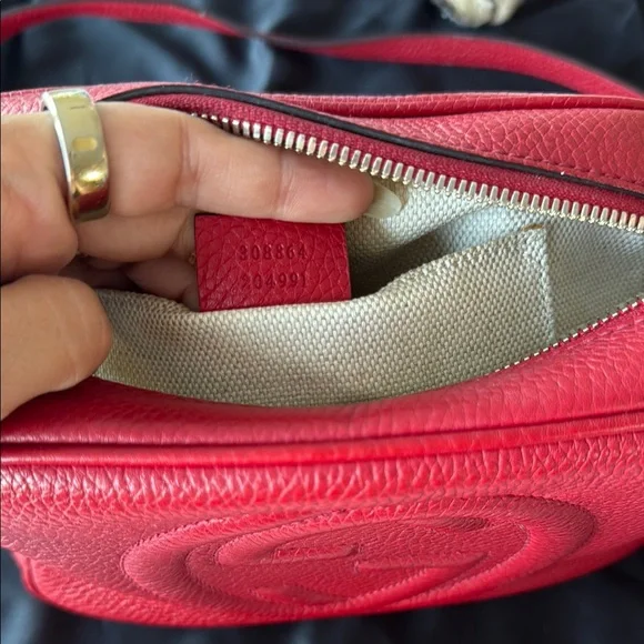 Gucci Soho Red Crossbody Bag with Iconic GG Logo - Picture 6 of 9